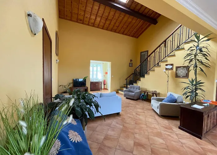 Apartamentos Em Casa Da Avo Ines