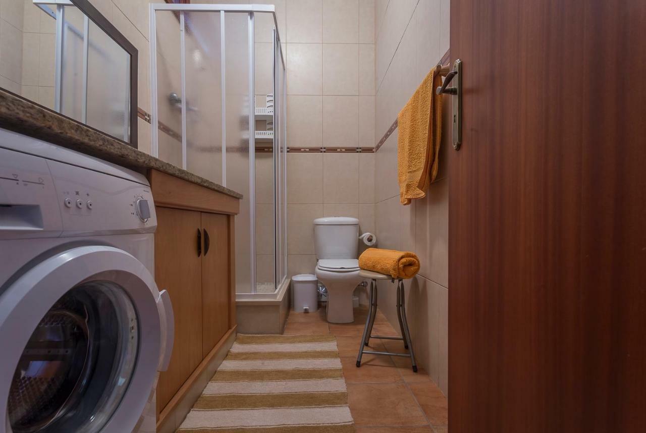 Em Casa Da Avó Inês